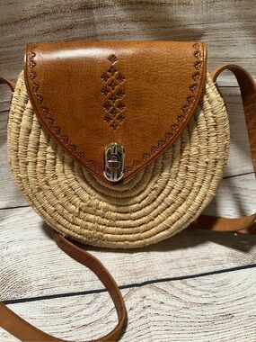 Handmade Raffia Rattan & Leather Moroccan Tassel Crossbody Banjo Shoulder Bag